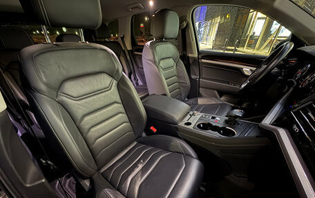 Volkswagen Touareg III, 2020 год, 4 850 000 рублей, 16 фотография