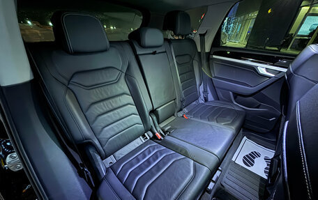 Volkswagen Touareg III, 2020 год, 4 850 000 рублей, 19 фотография