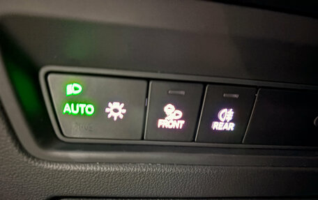 Volkswagen Touareg III, 2020 год, 4 850 000 рублей, 23 фотография