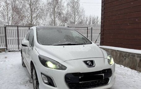 Peugeot 308 II, 2011 год, 560 000 рублей, 13 фотография