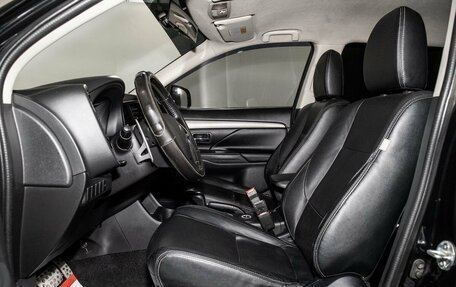 Mitsubishi Outlander III рестайлинг 3, 2012 год, 1 500 000 рублей, 5 фотография