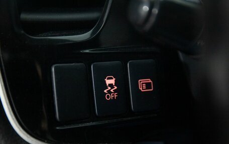 Mitsubishi Outlander III рестайлинг 3, 2012 год, 1 500 000 рублей, 18 фотография