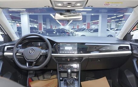 Volkswagen Lavida, 2022 год, 1 600 000 рублей, 5 фотография