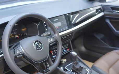 Volkswagen Lavida, 2022 год, 1 600 000 рублей, 17 фотография