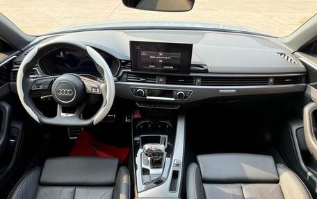 Audi A4, 2022 год, 2 350 000 рублей, 7 фотография