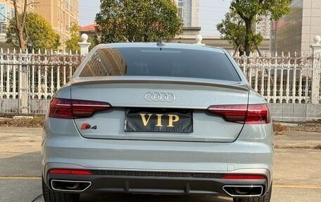 Audi A4, 2022 год, 2 350 000 рублей, 5 фотография