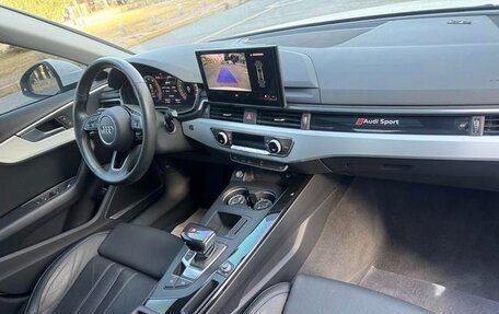 Audi A4, 2022 год, 2 300 000 рублей, 10 фотография