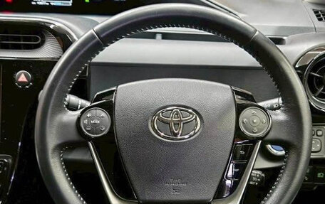 Toyota Aqua I, 2019 год, 1 105 000 рублей, 10 фотография