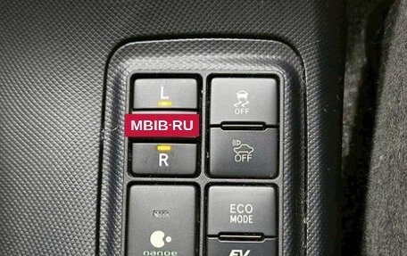 Toyota Aqua I, 2019 год, 1 105 000 рублей, 14 фотография