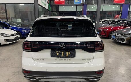 Volkswagen T-Cross I, 2022 год, 1 785 000 рублей, 5 фотография