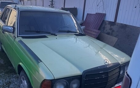 Mercedes-Benz W123, 1981 год, 200 000 рублей, 1 фотография