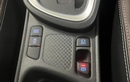 Toyota Yaris Cross, 2022 год, 1 750 000 рублей, 9 фотография