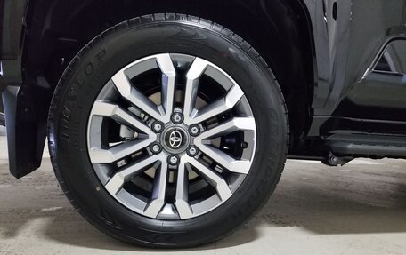 Toyota 4Runner, 2025 год, 11 500 000 рублей, 23 фотография