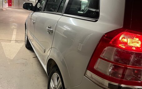 Opel Zafira B, 2012 год, 700 000 рублей, 4 фотография