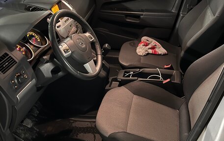 Opel Zafira B, 2012 год, 700 000 рублей, 14 фотография