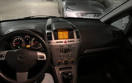 Opel Zafira B, 2012 год, 700 000 рублей, 13 фотография