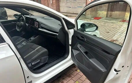 Volkswagen Golf VIII, 2021 год, 1 850 125 рублей, 13 фотография