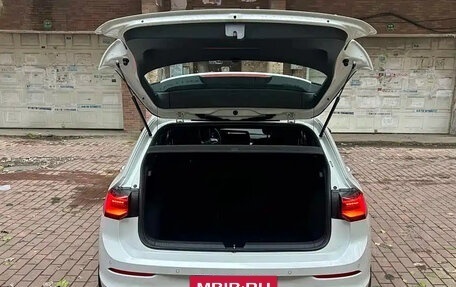 Volkswagen Golf VIII, 2021 год, 1 850 125 рублей, 5 фотография