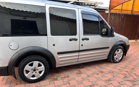 Ford Tourneo Connect I, 2005 год, 690 000 рублей, 19 фотография