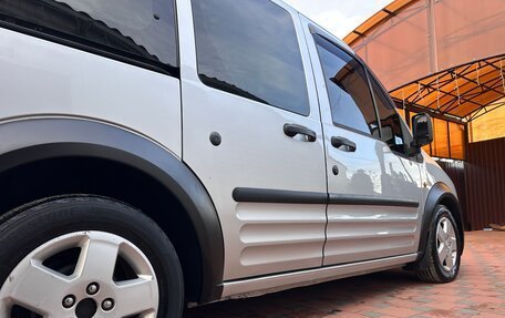 Ford Tourneo Connect I, 2005 год, 690 000 рублей, 17 фотография