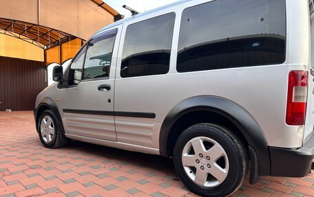 Ford Tourneo Connect I, 2005 год, 690 000 рублей, 11 фотография