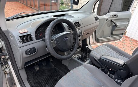 Ford Tourneo Connect I, 2005 год, 690 000 рублей, 31 фотография