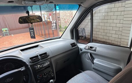 Ford Tourneo Connect I, 2005 год, 690 000 рублей, 34 фотография