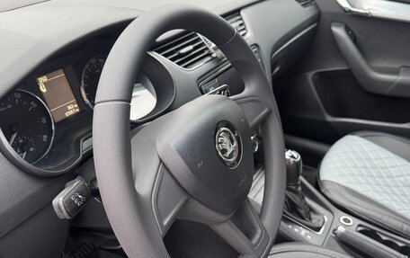 Skoda Octavia, 2018 год, 1 400 000 рублей, 15 фотография