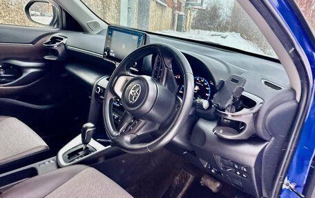 Toyota Yaris Cross, 2020 год, 1 900 000 рублей, 6 фотография