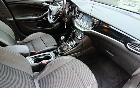 Opel Astra K, 2020 год, 1 400 000 рублей, 10 фотография