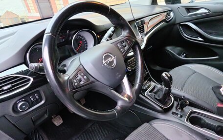 Opel Astra K, 2020 год, 1 400 000 рублей, 9 фотография