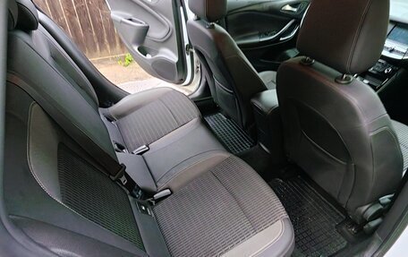 Opel Astra K, 2020 год, 1 400 000 рублей, 7 фотография