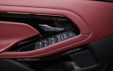 Land Rover Range Rover Evoque II, 2025 год, 6 950 000 рублей, 23 фотография