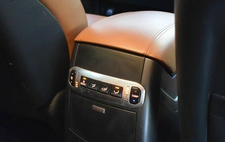 KIA Mohave I, 2007 год, 2 590 000 рублей, 21 фотография