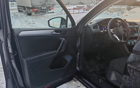 Volkswagen Tiguan II, 2022 год, 2 900 000 рублей, 19 фотография