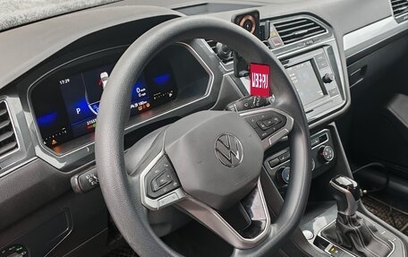Volkswagen Tiguan II, 2022 год, 2 900 000 рублей, 13 фотография