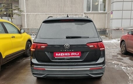 Volkswagen Tiguan II, 2022 год, 2 900 000 рублей, 9 фотография