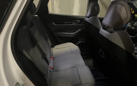 Geely Atlas, 2025 год, 3 000 000 рублей, 15 фотография