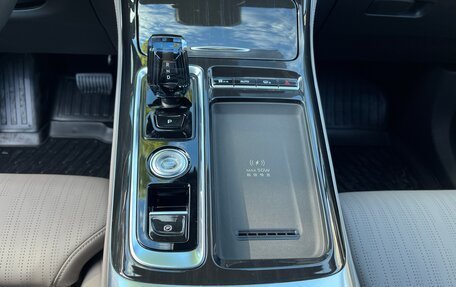 Geely Atlas, 2025 год, 3 000 000 рублей, 10 фотография