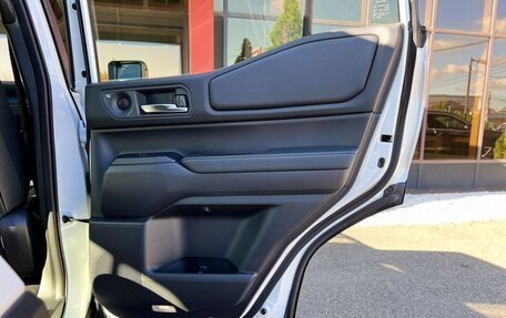 Toyota Land Cruiser Prado, 2024 год, 10 290 000 рублей, 8 фотография