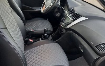 Hyundai Solaris II рестайлинг, 2015 год, 870 000 рублей, 1 фотография