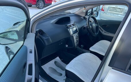 Toyota Vitz, 2005 год, 599 999 рублей, 14 фотография