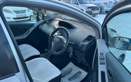 Toyota Vitz, 2005 год, 599 999 рублей, 10 фотография