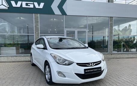 Hyundai Avante, 2011 год, 698 000 рублей, 2 фотография