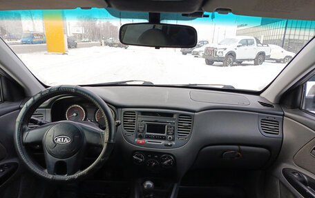 KIA Rio II, 2009 год, 415 000 рублей, 17 фотография