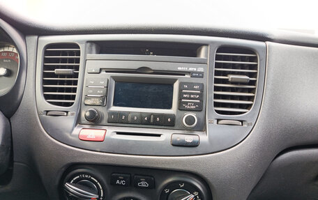 KIA Rio II, 2009 год, 415 000 рублей, 18 фотография