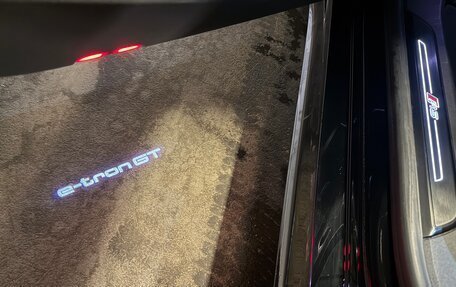 Audi RS e-tron GT, 2022 год, 9 500 000 рублей, 12 фотография