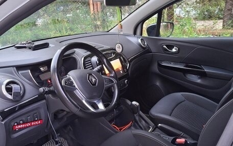 Renault Kaptur I рестайлинг, 2021 год, 1 400 000 рублей, 5 фотография