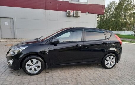 Hyundai Solaris II рестайлинг, 2015 год, 870 000 рублей, 4 фотография