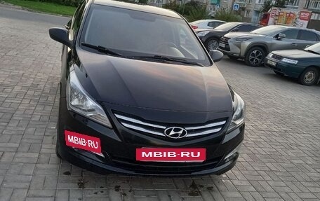 Hyundai Solaris II рестайлинг, 2015 год, 870 000 рублей, 7 фотография